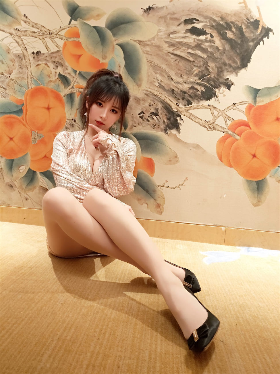 小女巫露娜肉丝OL闪闪裙22p_1