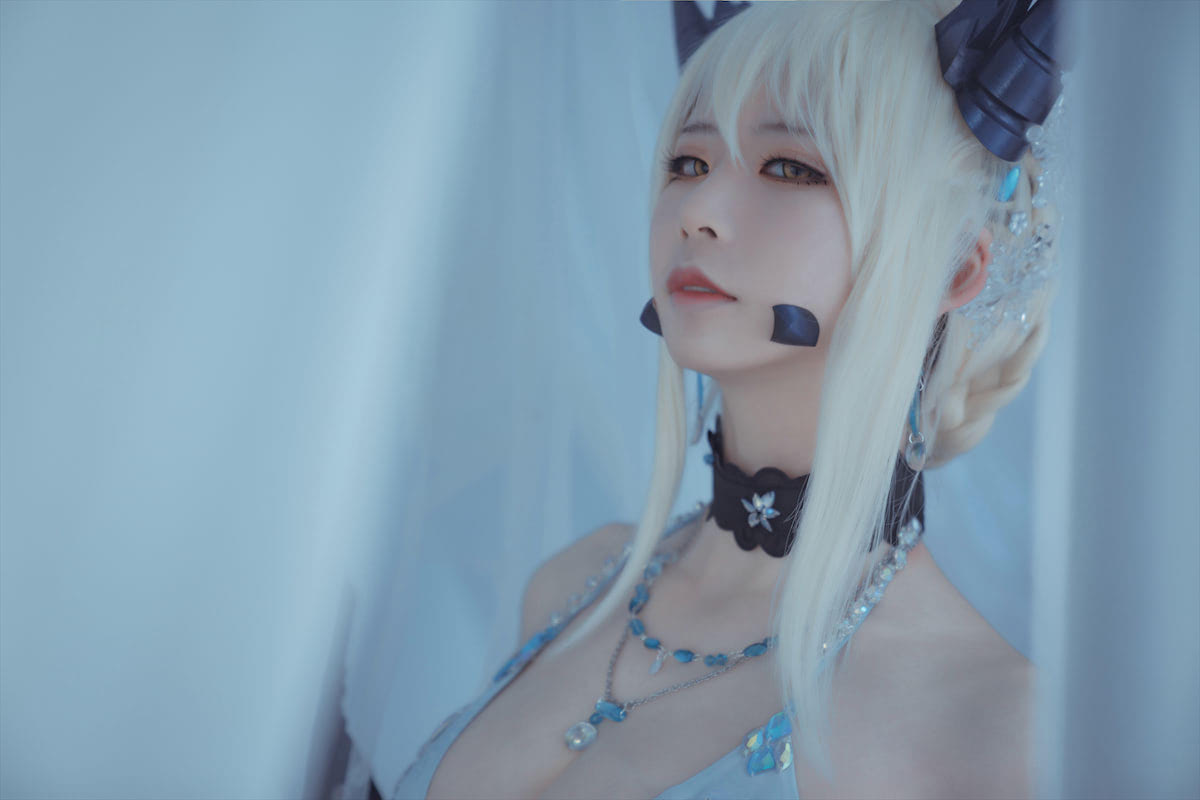 爱老师_PhD黑枪呆满破皇室糖霜20p