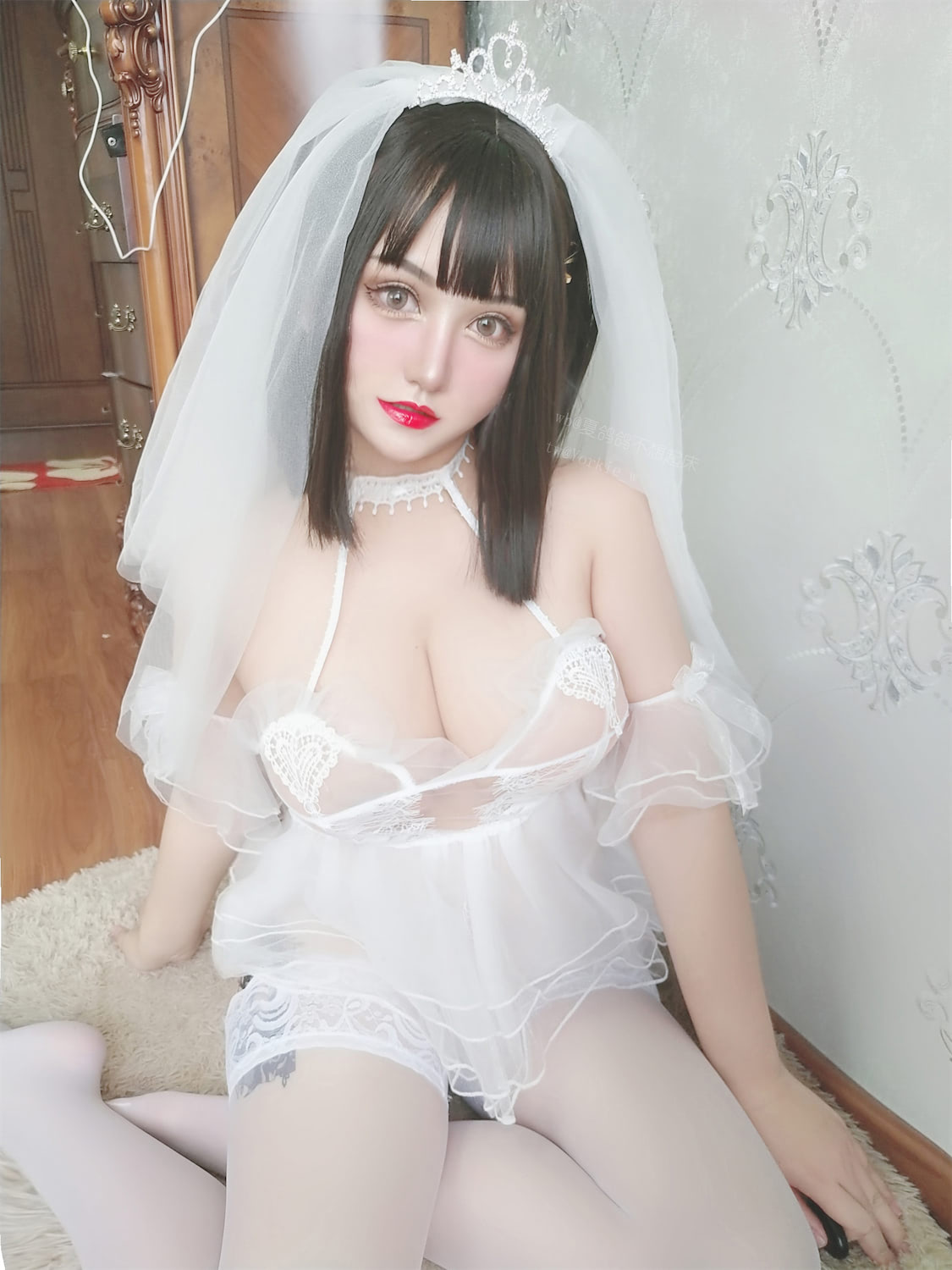 夏鸽鸽不想起床透明婚纱45p6v