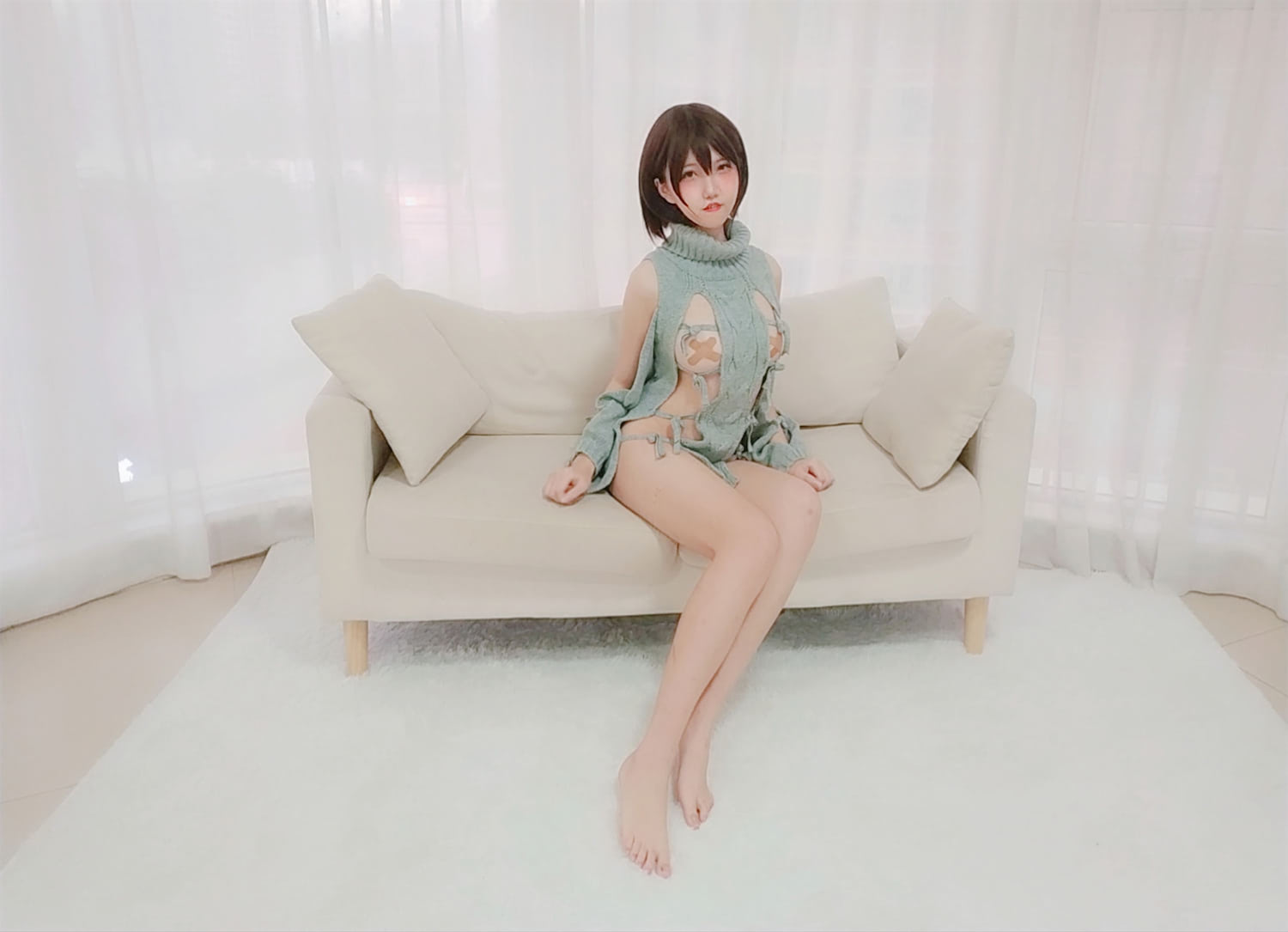 阿薰kaOri露背毛衣20p