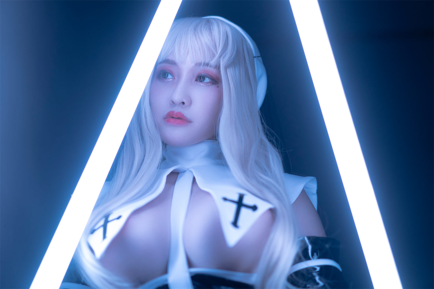 脱尾巴Mizuki黑漆皮修女27p