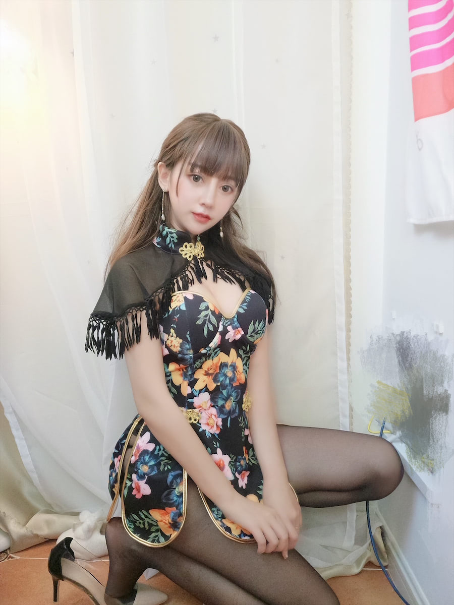 过期米线线喵 旗袍披肩17p