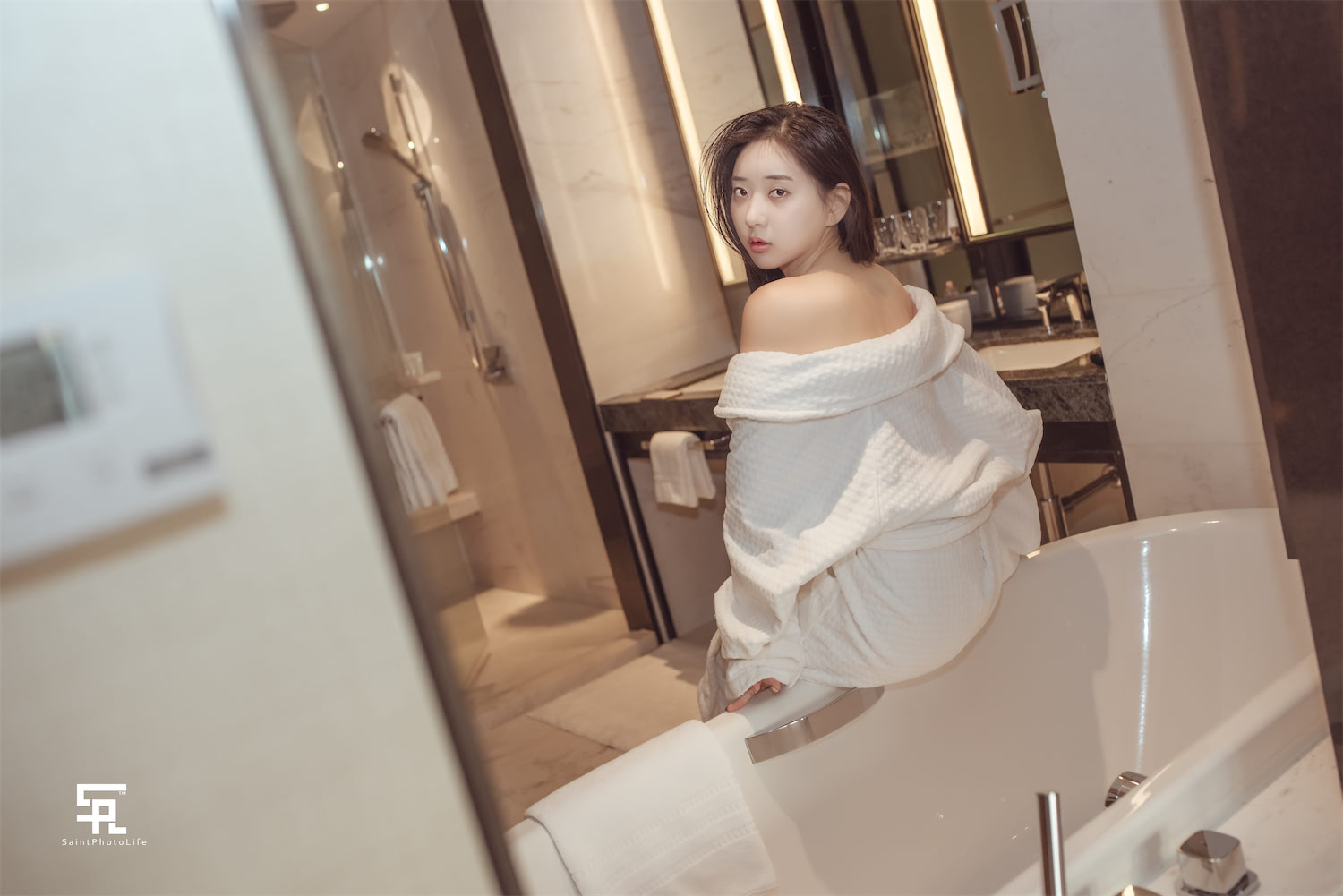 申才恩Zenny女秘书36p