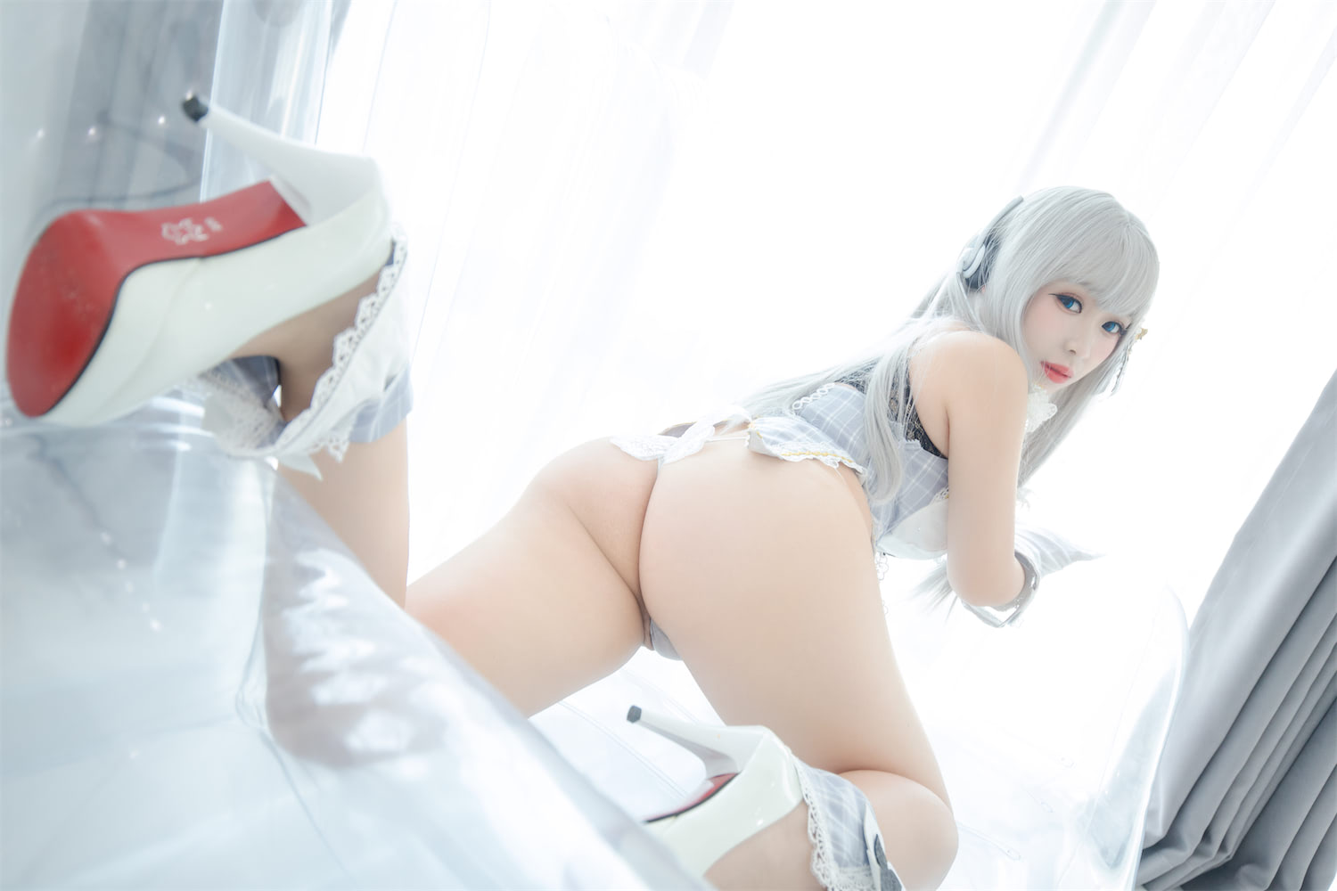 胡桃的朋友圈碧蓝航线光辉70p4v