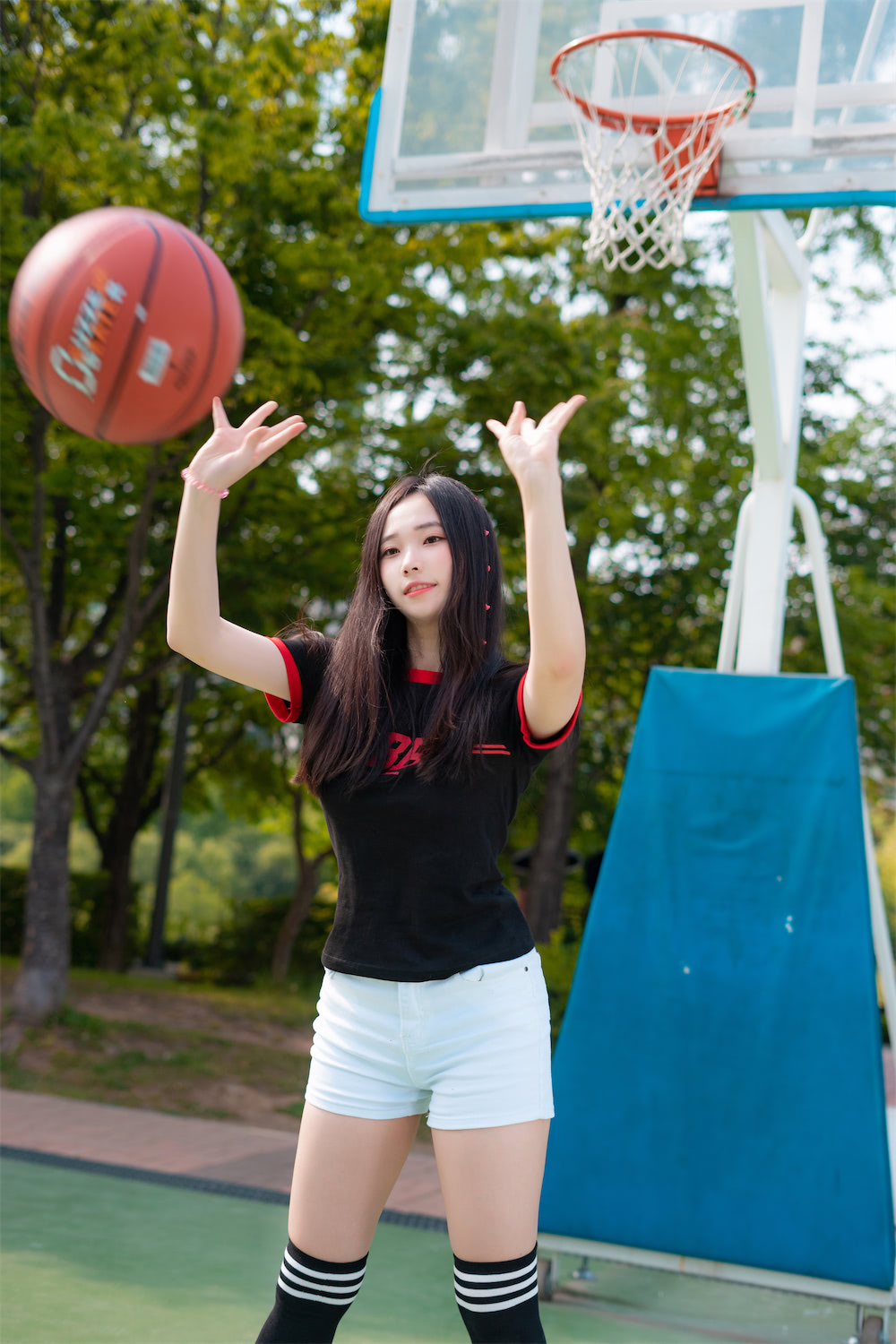 밤비Bambi篮球场31p