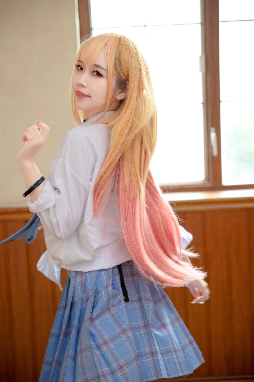 G44不会受伤更衣人偶坠入爱河42p