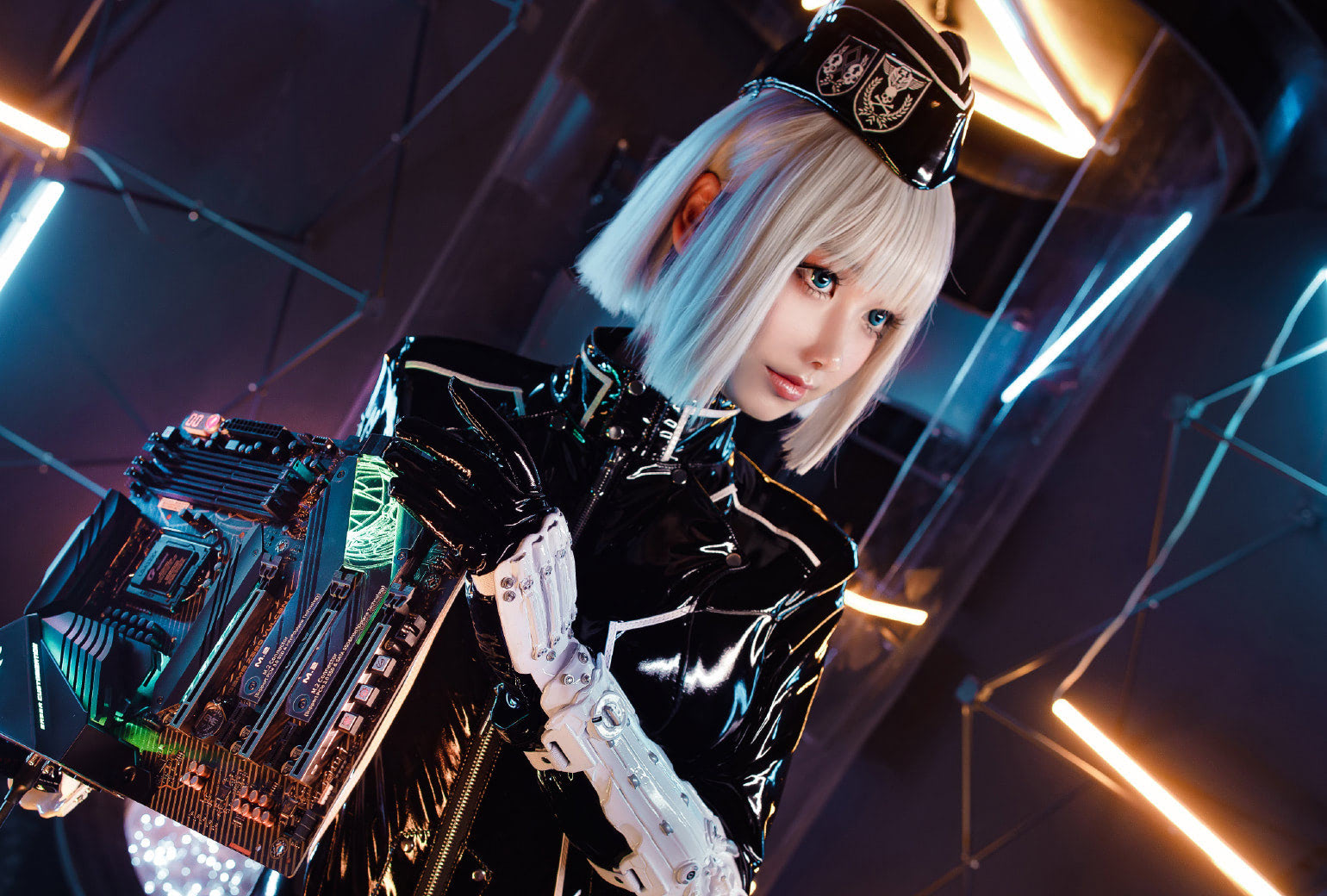 izumi泉桃子帝国通讯官30p