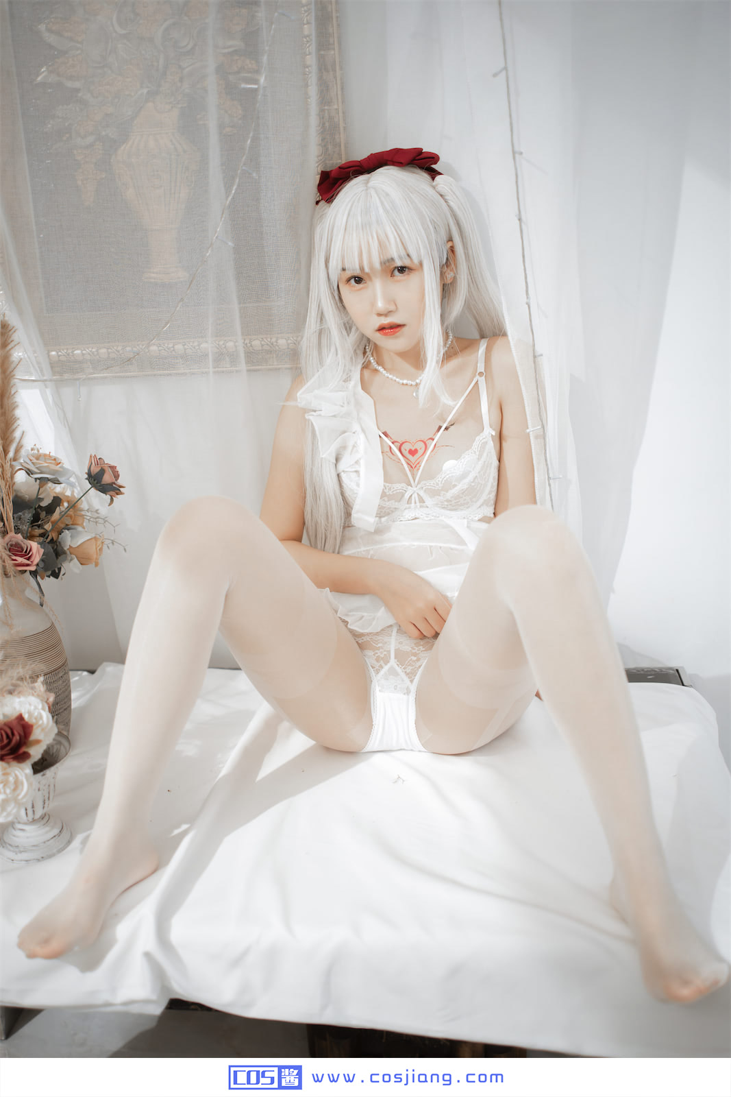 不呆猫白毛双马尾42p3v