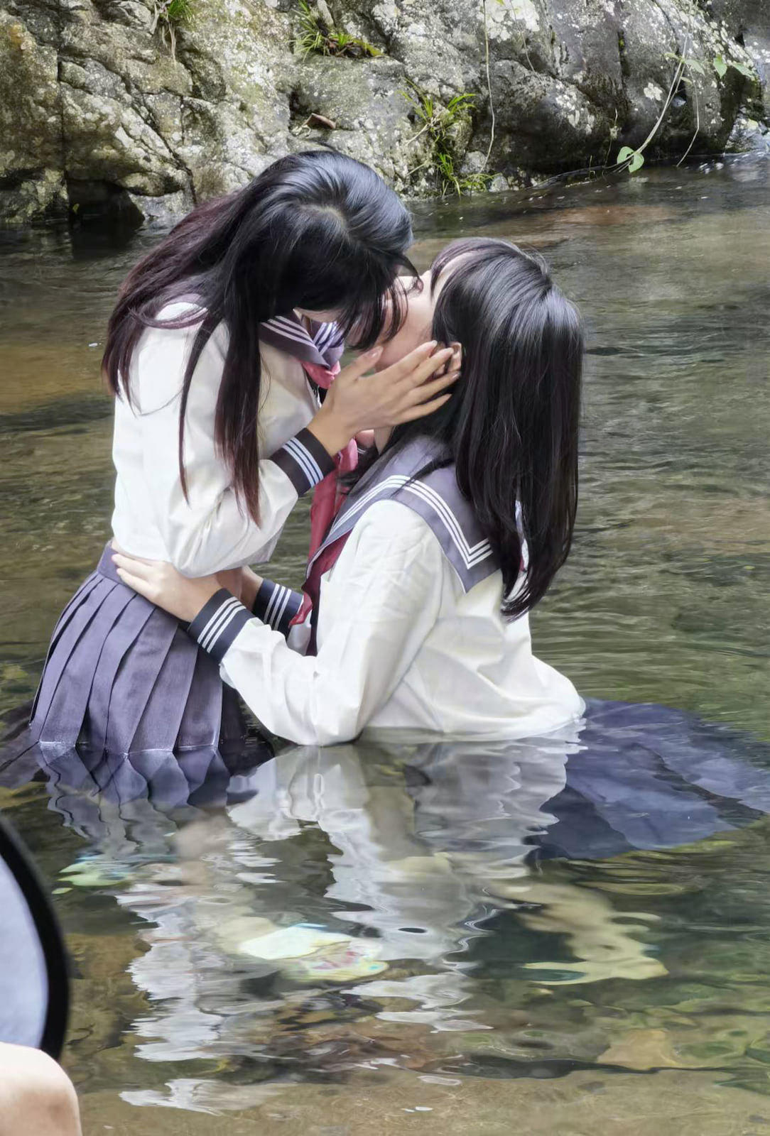 萌芽儿o0百合竞技泳衣88p