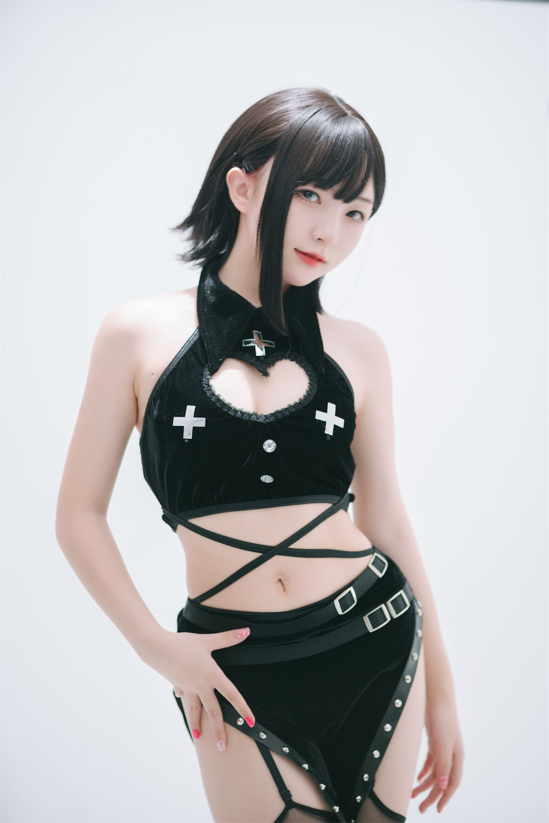 花铃吊袜修女71p