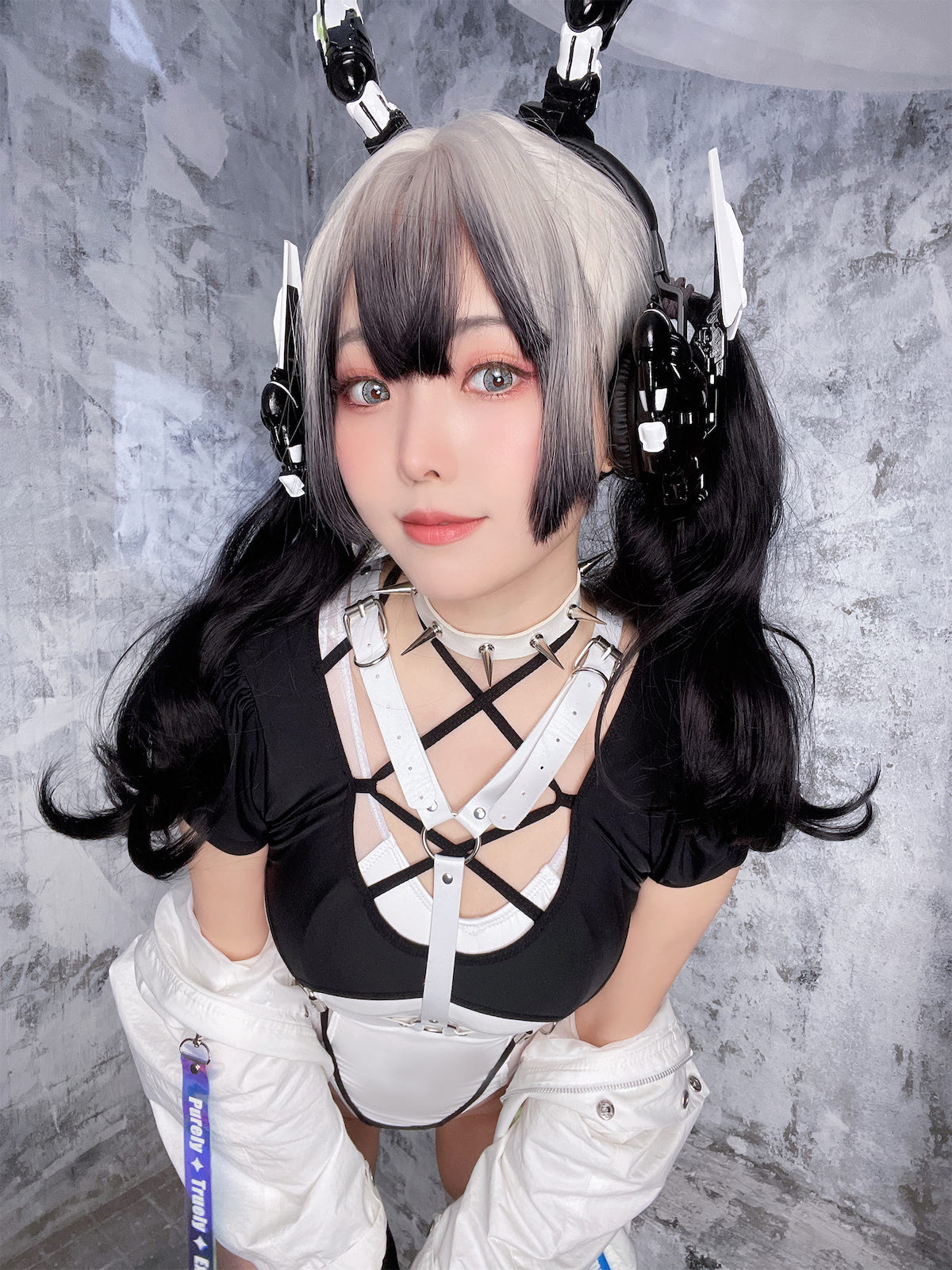 ElyEE子赛博朋克Blanche42p1v