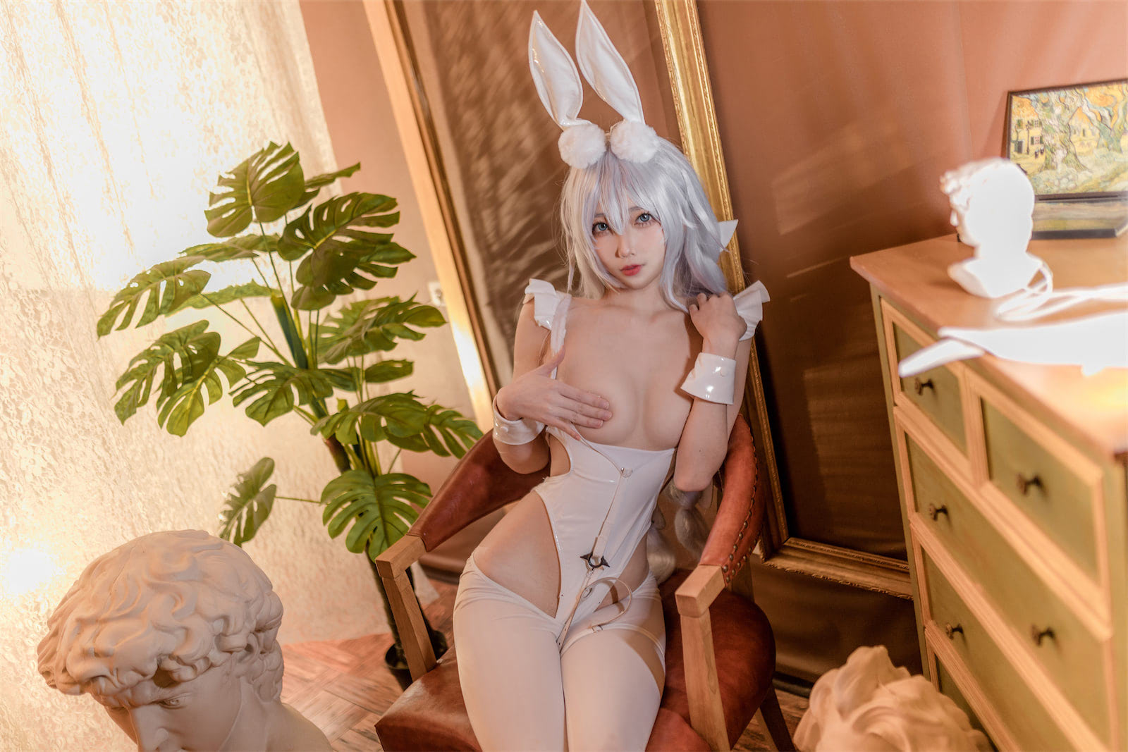 杏仁曲奇碧蓝航线恶毒白兔40p