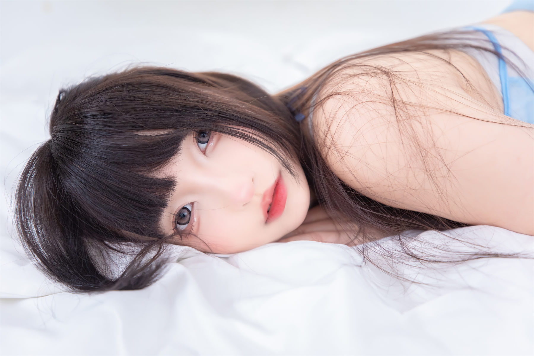 神楽坂真冬趾间飞行75p2v