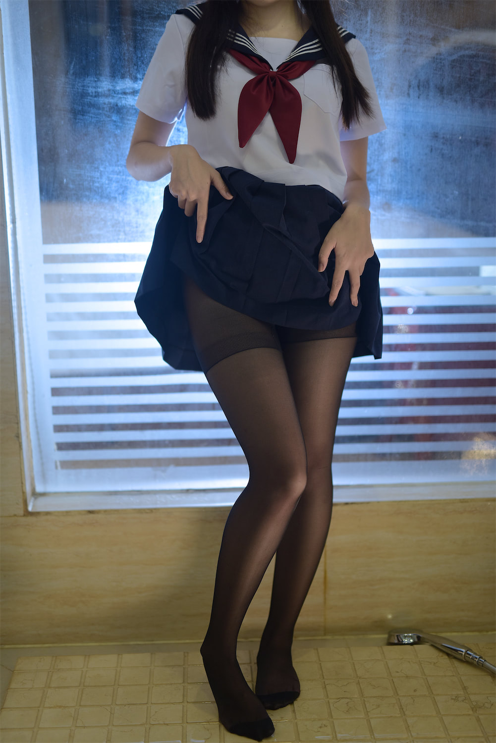 二佐Nisa湿身水手服12p