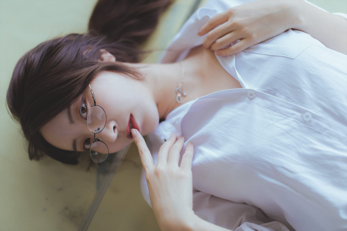 黑川黑丝眼镜女教师45p