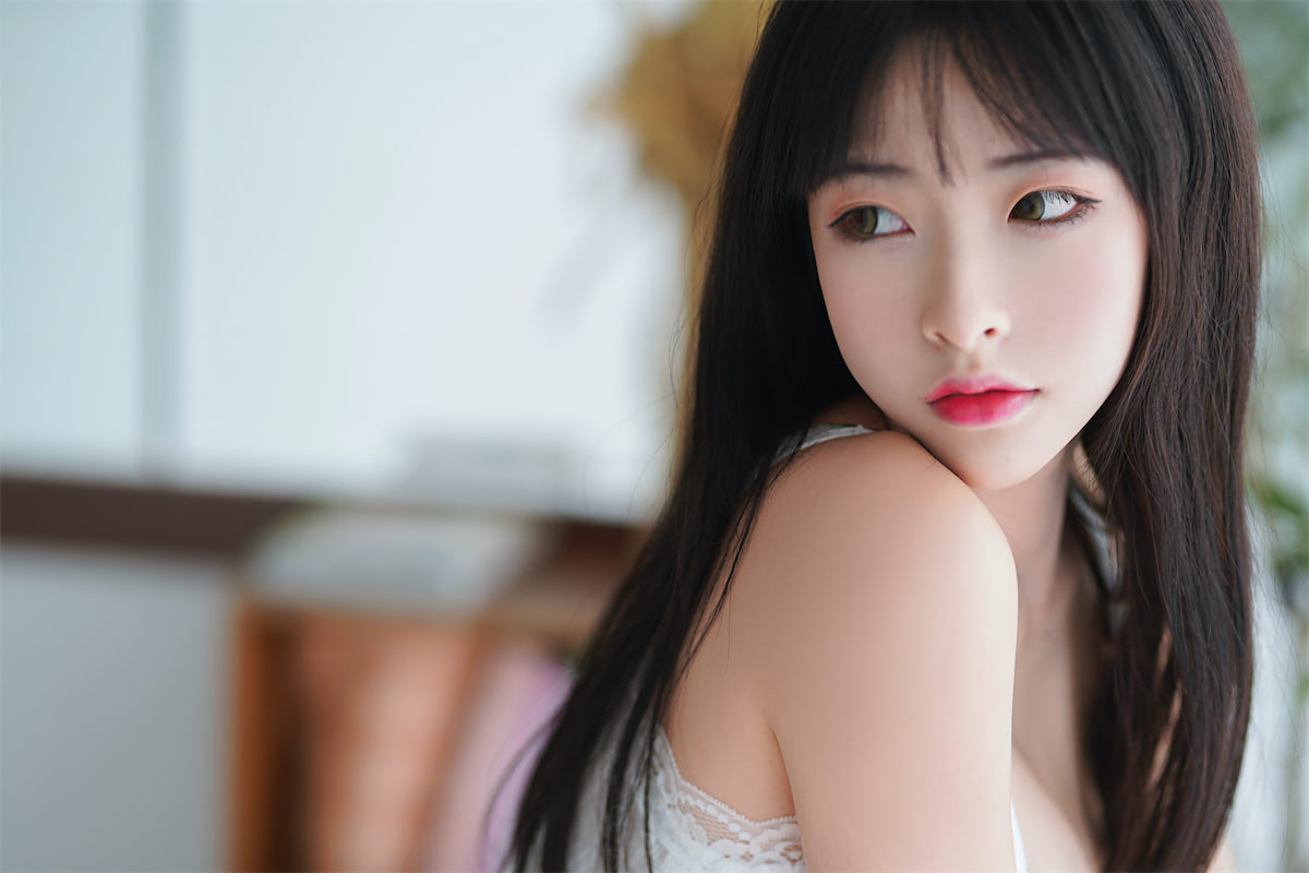 清水由乃清新白睡裙40p