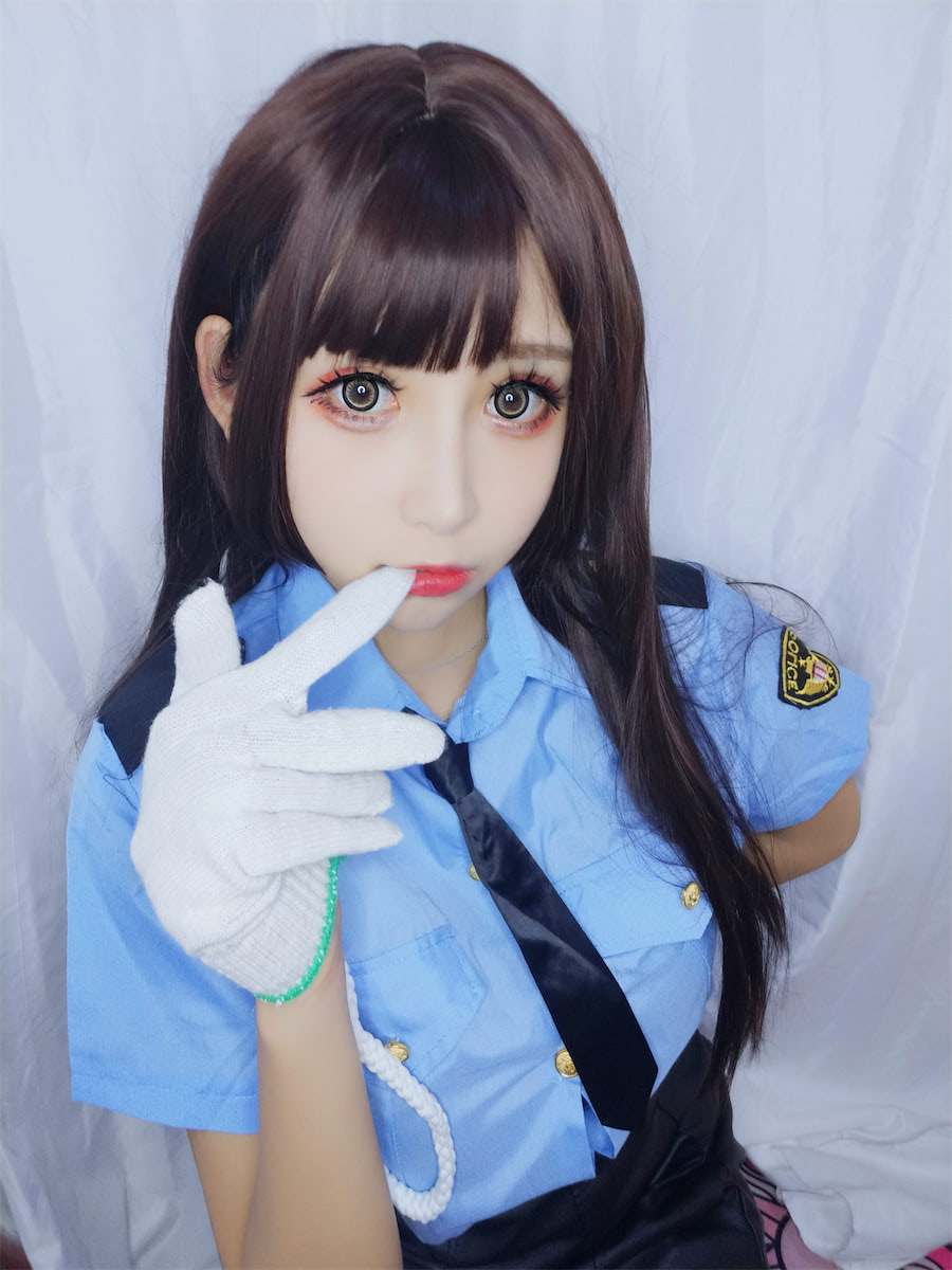 w黑米粥w女警女友15p1v_1