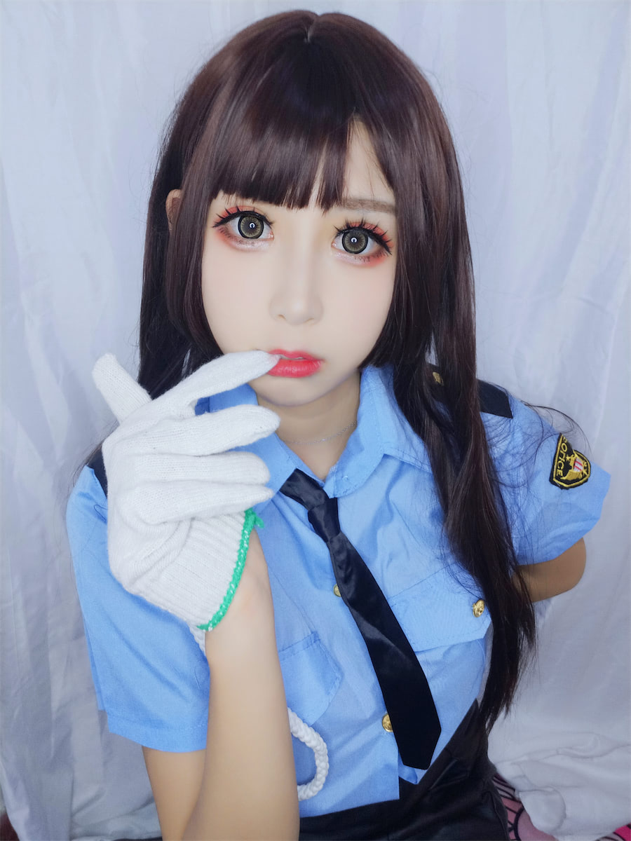 w黑米粥w女警女友15p1v_4